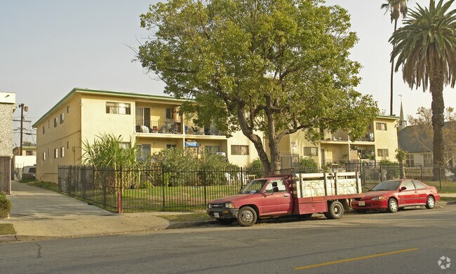 Building Photo - 1650 S Gramercy Pl