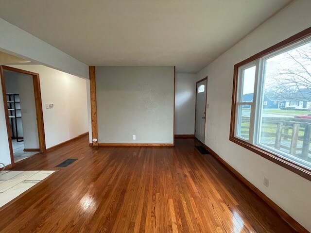 Building Photo - 216 N Walton Ave