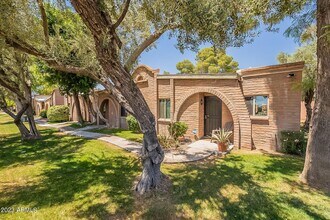 Building Photo - *BEAUTIFUL CONDO - 2br/1.5ba CONDO (44th &...