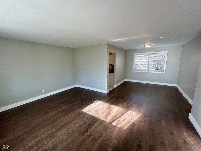 Building Photo - 154 Pearl St