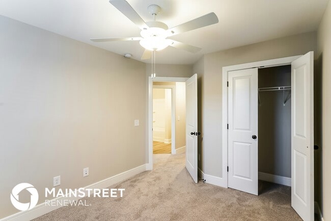 Building Photo - 158 Noble Pk Cir