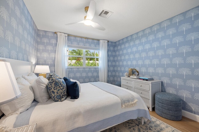 Building Photo - 2512 SW 5th St