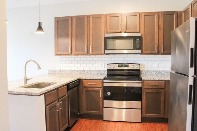 Building Photo - 3241 Redhawk St