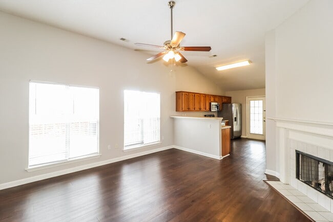 Building Photo - 9111 Kaitlyn Dr S