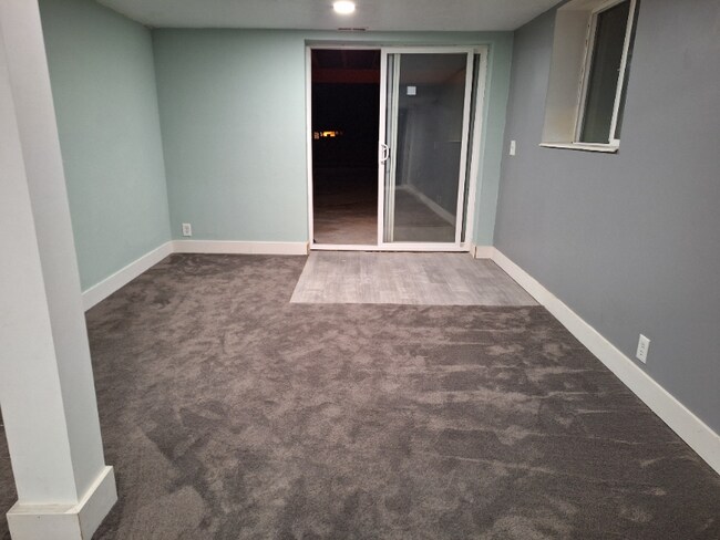 Building Photo - 5508 Maudine Ave