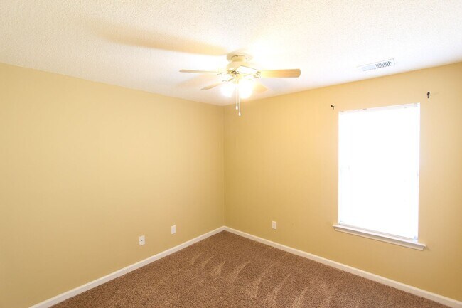 Building Photo - 3BR 2BA in Helena Loaded with Updates!!. Cute! Cute! Cute!