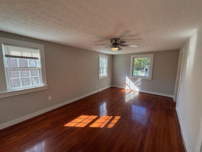 Building Photo - Where Style Meets Serenity — A Spacious, Charming Home in an Unbeatable Central Location