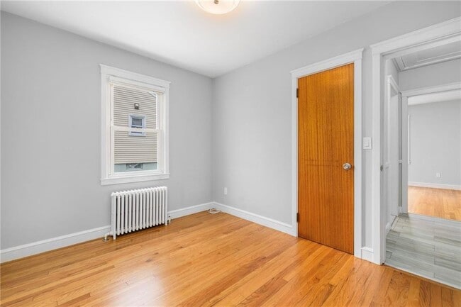 Building Photo - 5 Holten Ave