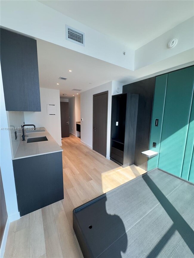 Building Photo - 20 NE 11th St