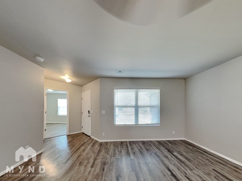 Building Photo - 3631 S 151st E Ave