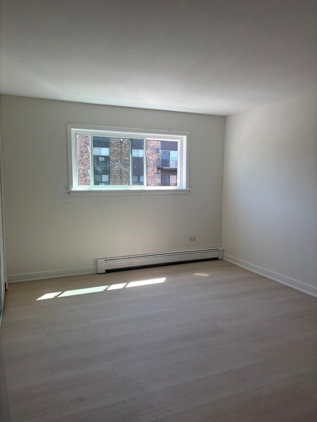 Building Photo - 8923 Knight Ave