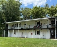 Building Photo - Whispering Hills