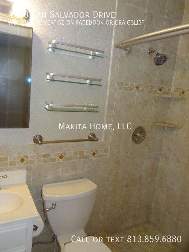 Building Photo - 1020 San Salvador Dr