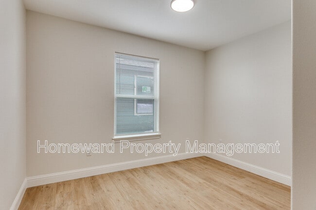 Building Photo - 8004 Julie Ave