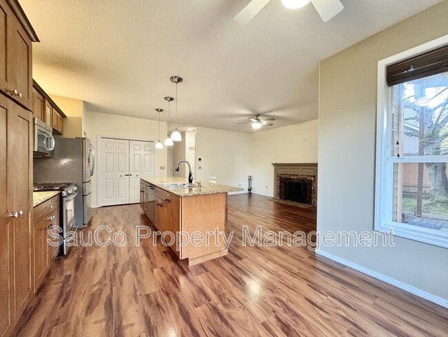 Building Photo - 351 SE 58th Ct