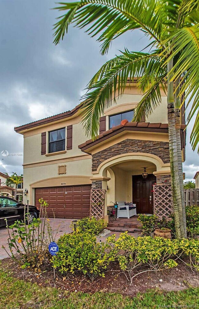 Building Photo - 8895 NW 100th Pl