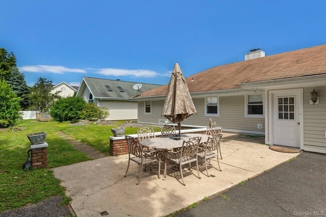 Building Photo - 46 Sylvan Rd