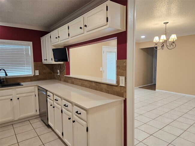 Building Photo - 12243 Fetlock Dr