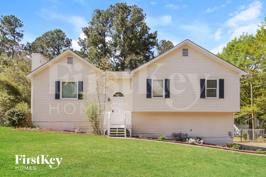 Primary Photo - 216 Silverthorne Pass