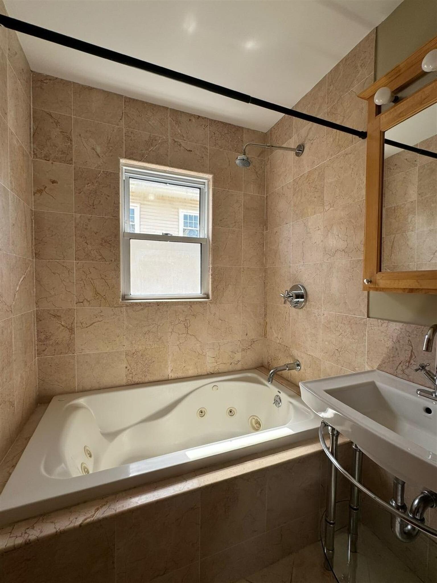 Building Photo - 14 Melville Rd