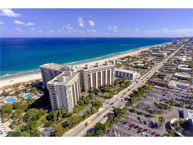 Building Photo - 4900 N Ocean Blvd