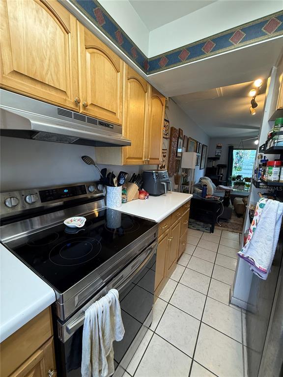 Building Photo - 3600 SW 19th Ave