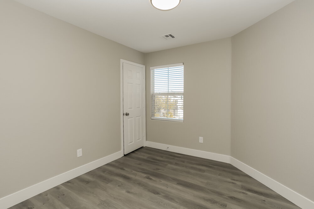 Building Photo - 8072 Farthings Hill Dr