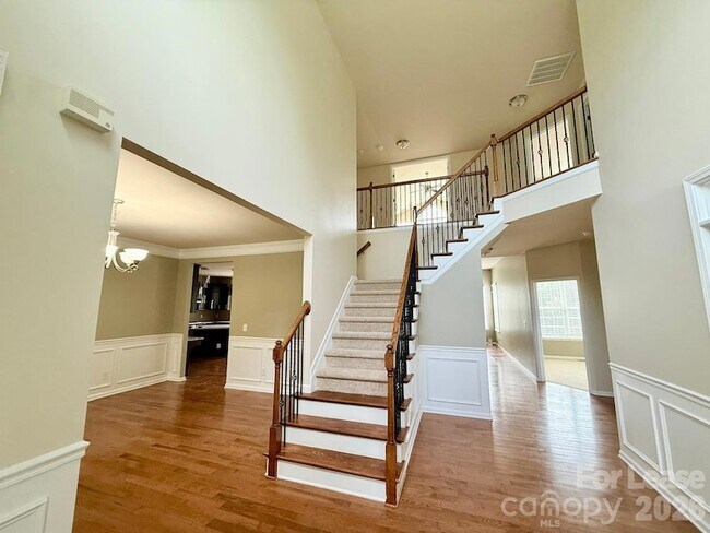 Building Photo - 1009 Providence Forest Dr
