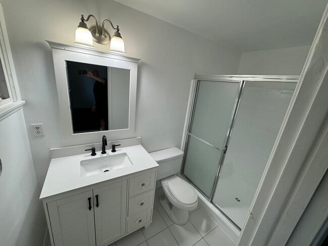 Building Photo - 19859 Gresham St