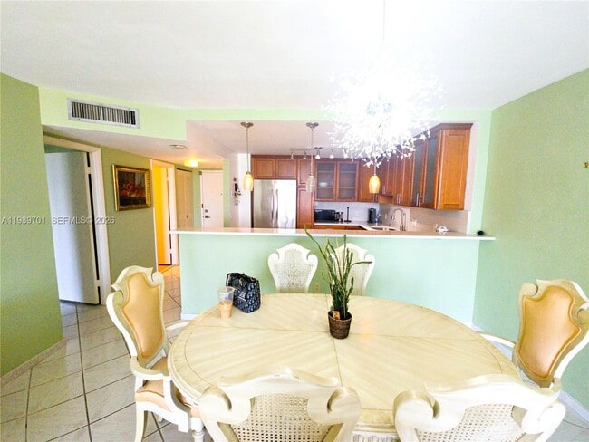 Building Photo - 2851 NE 183rd St