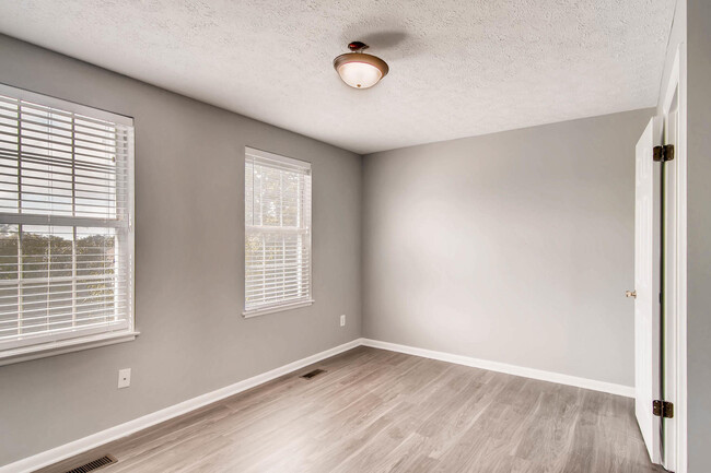 Building Photo - 1315 E Spring Meadow Ct