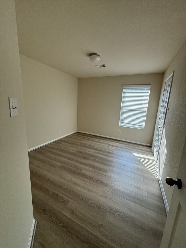 Building Photo - 15019 Darby Retreat Ln