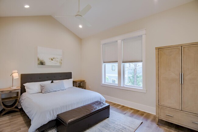 Building Photo - 40 Kristin Ct