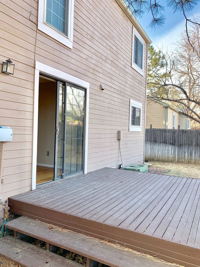 Building Photo - Old Town Louisville Home for Lease near Coal Creek Trails!
