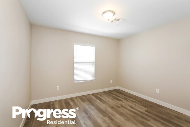 Building Photo - 413 Big Cliff Ave