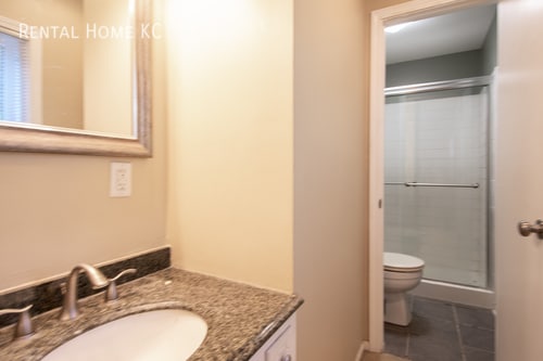 Building Photo - 5101 Hardy-