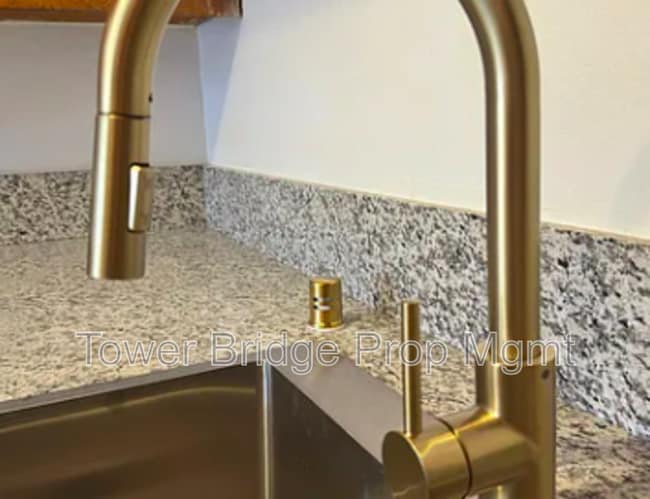 Building Photo - 1724 Wright St