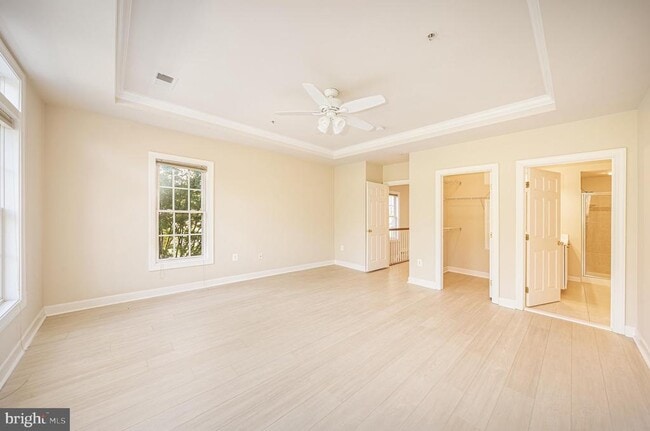 Building Photo - 3687 Spring Hollow Ln