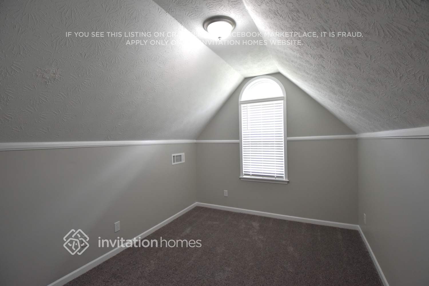 Building Photo - 120 Ferncliff