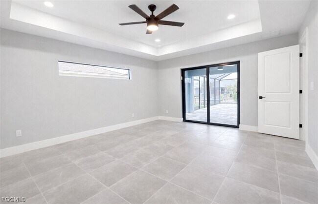 Building Photo - 529 SE 7th St