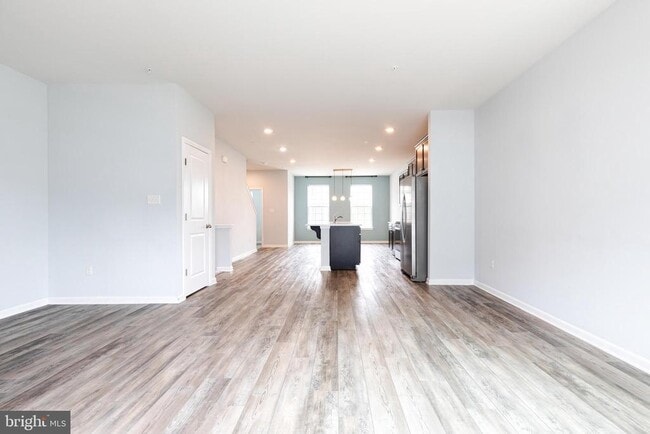 Building Photo - 2261 Kelston Pl