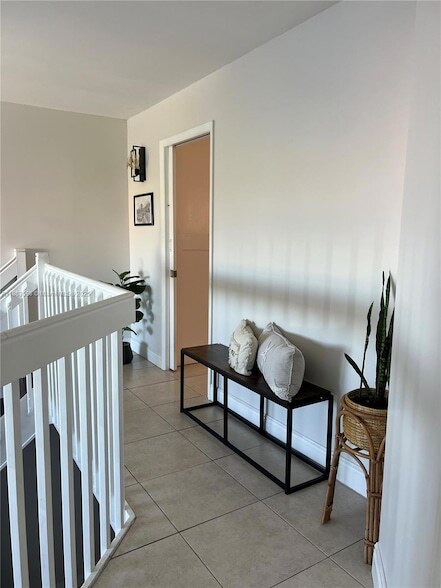 Building Photo - 15549 Miami Lakeway N