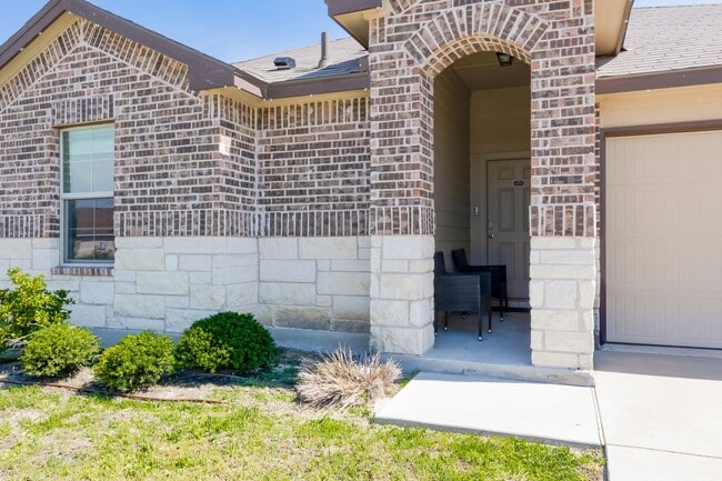 Building Photo - 6107 Sally Ride Ln