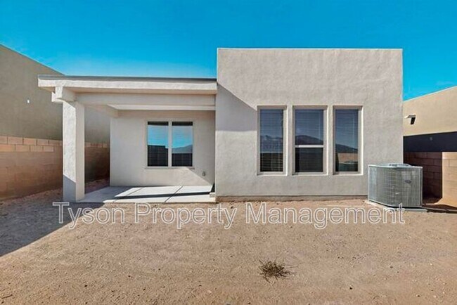 Building Photo - 6618 Sydney Drive NE