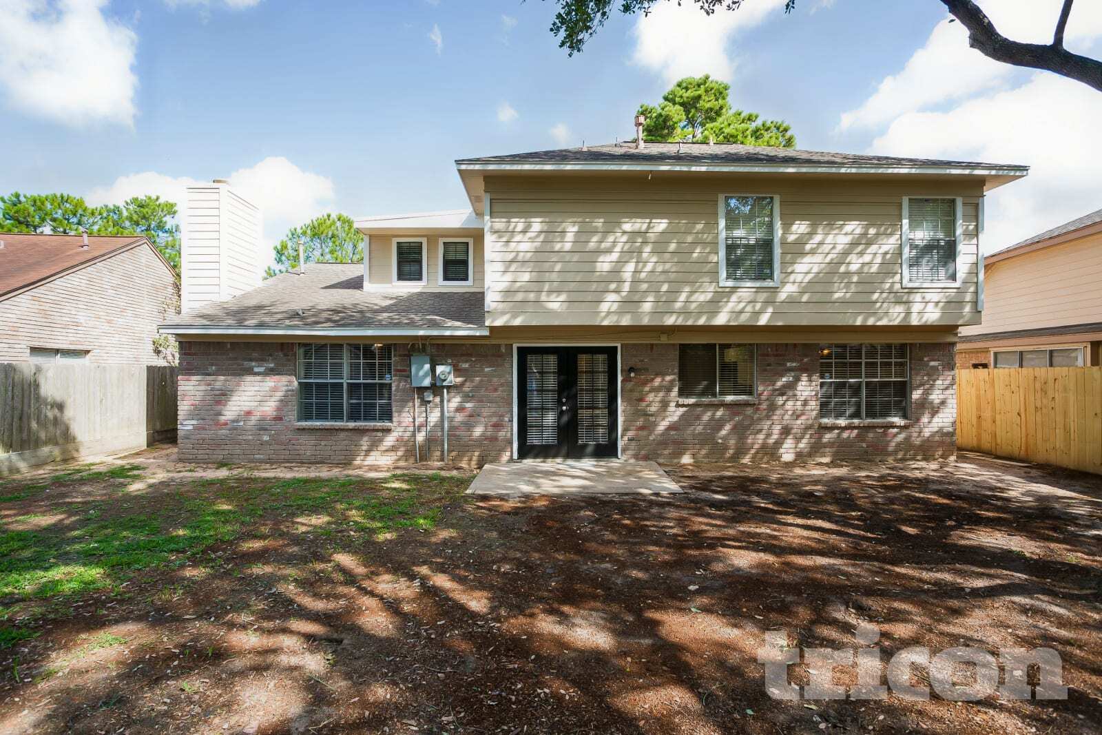 Building Photo - 18139 Lake Bend Dr