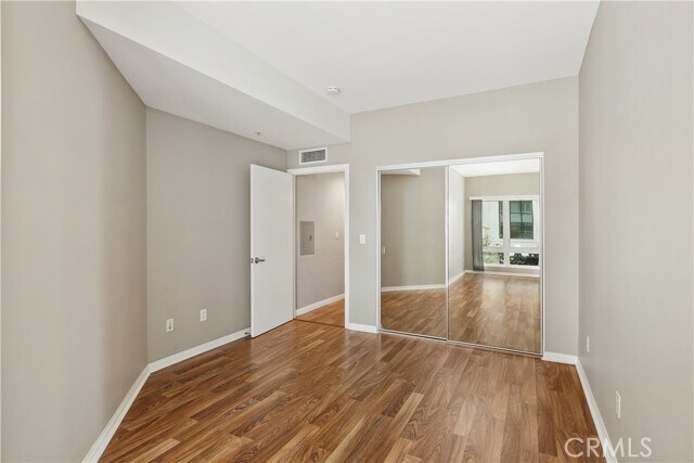 Building Photo - 450 J St