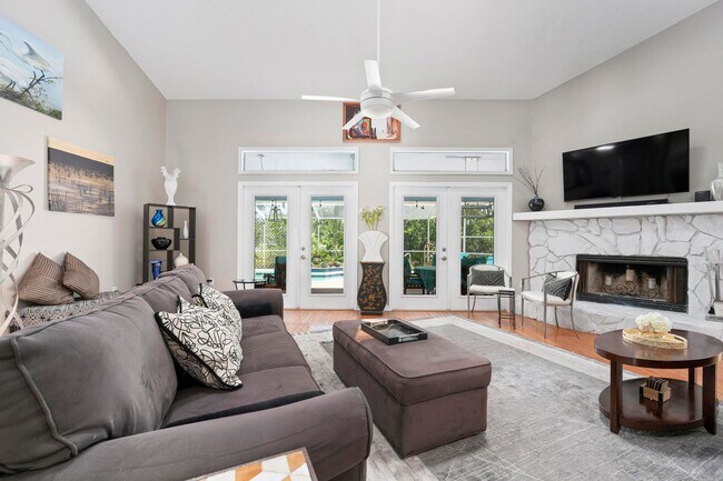 Building Photo - ** STUNNING 4 BEDROOM 2 FULL BATH/ 2 HALF BATH HOME WITH A PRIVATE POOL LOCATED JUST MINUTES FROM...