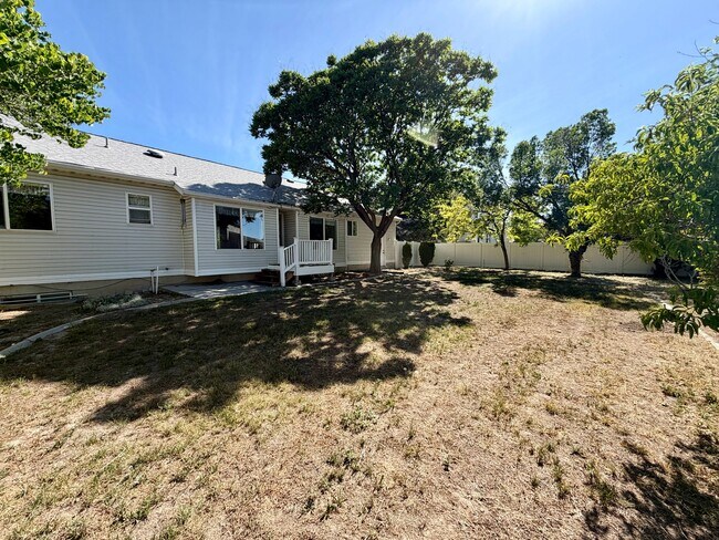 Building Photo - 2008 W 12510 S