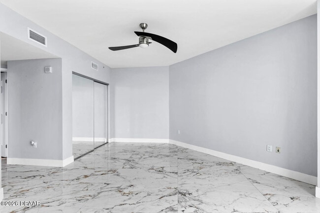 Building Photo - 241 Riverside Dr