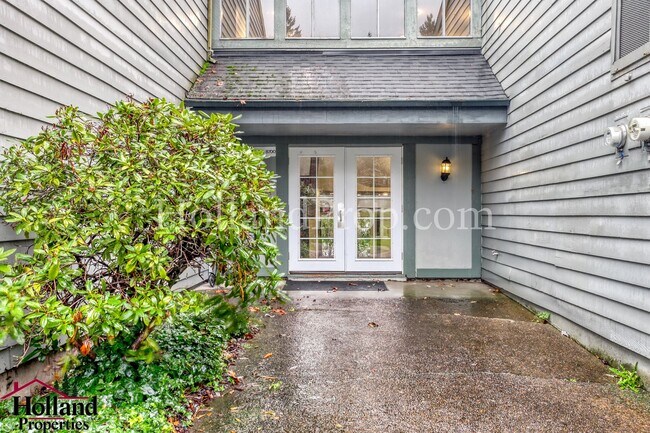 Building Photo - 8747 SW Brightfield Cir